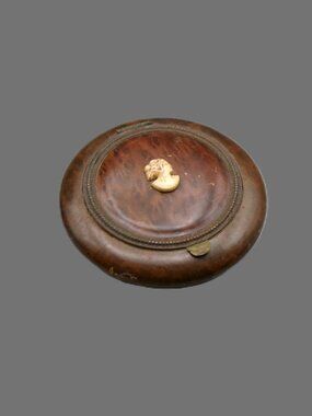 Cameo Celluloid Wood Look Compact, Empty For Display Use